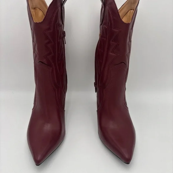Indigo Red Heeled Boots with Classic Western Elegance - Picture 2 of 12